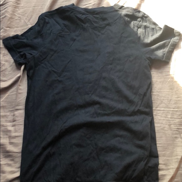 Hollister shirt - Picture 3 of 3